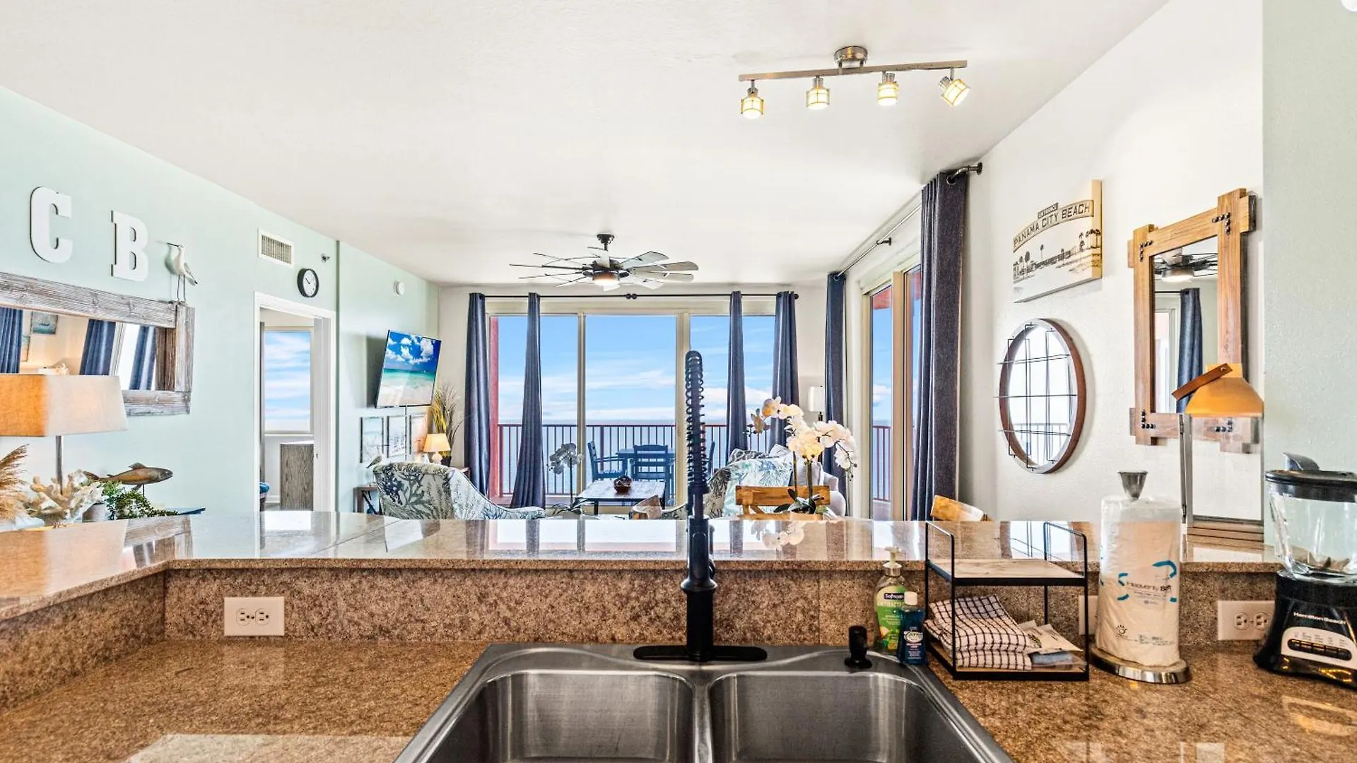 Pelican'S Pointe At The Shores Panama City Beach Apartment